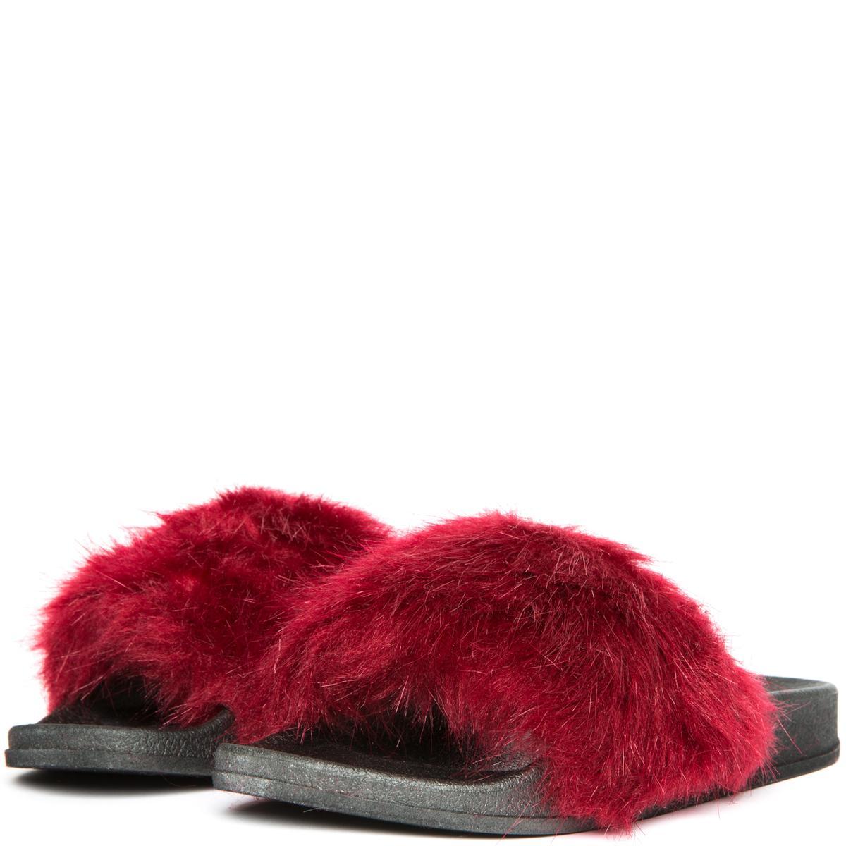 Cape Robbin Moira-5 Wine Fur Slide Wine