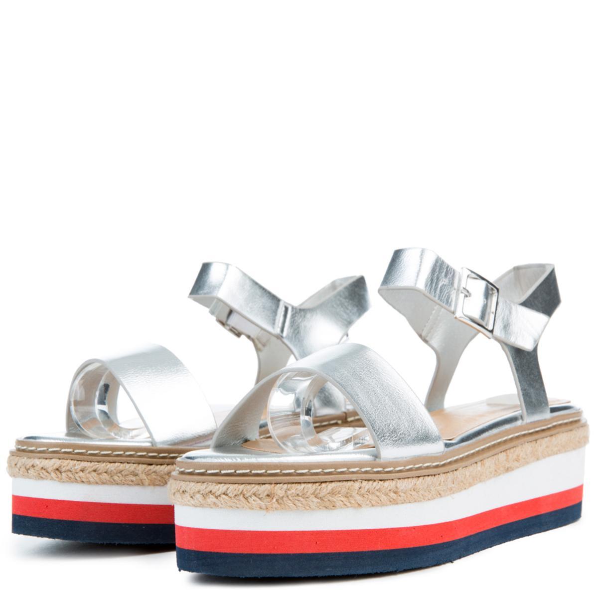 Retreat-04M Platform Sandal Silver