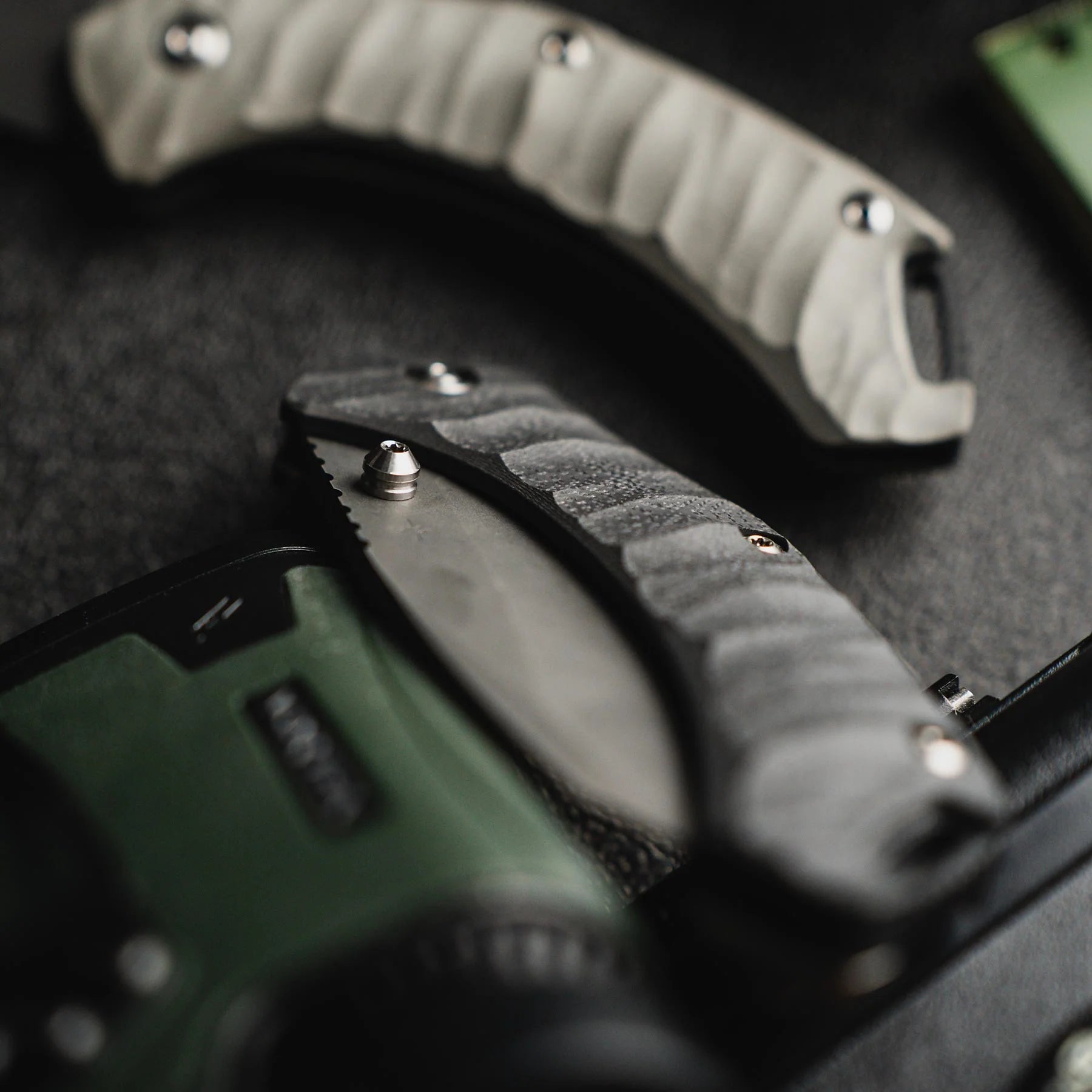 Toor XT1 Charlie Carbon 3.25" Folding Pocket Knife (850049642002)
