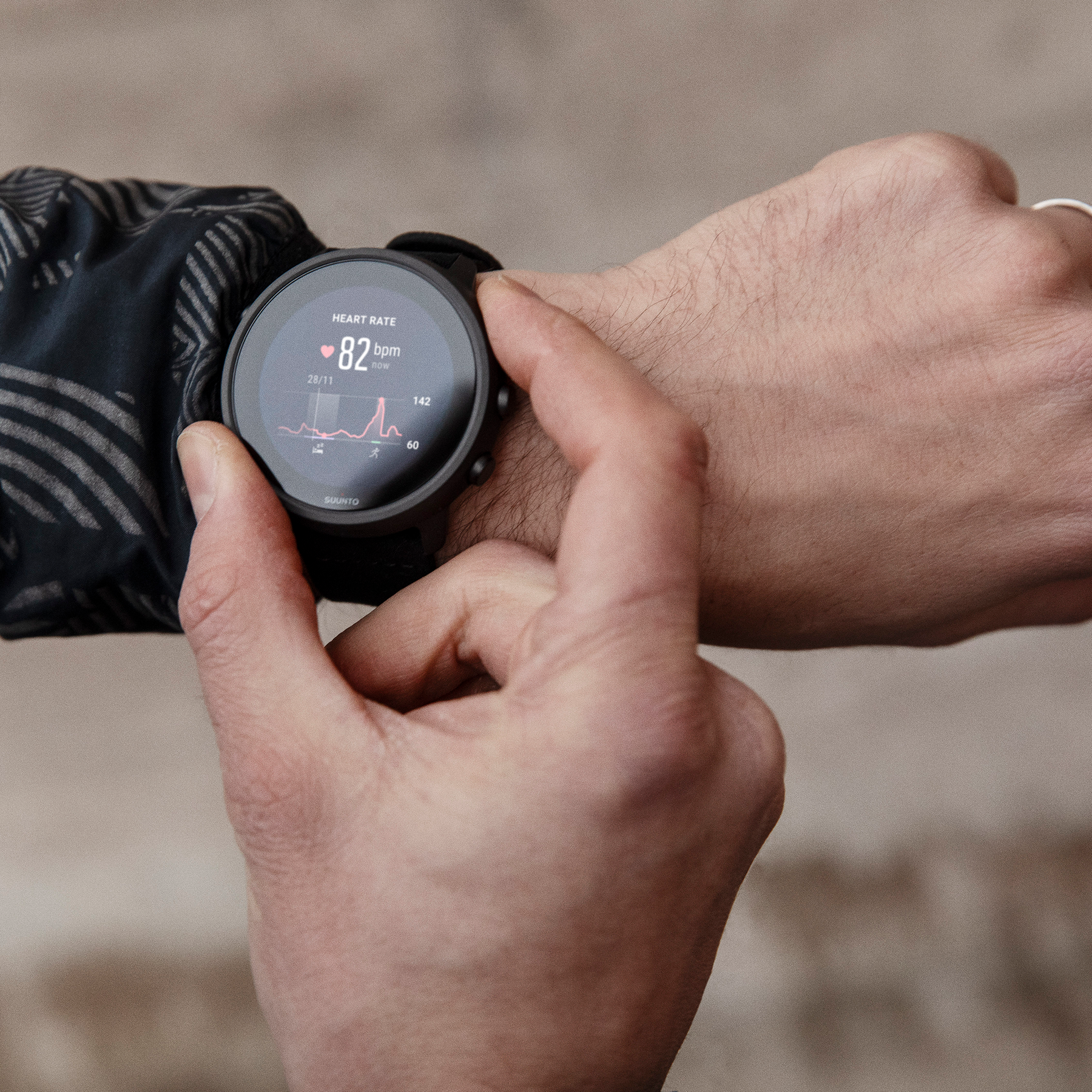 スント(SUUNTO) スント セブン(SUUNTO 7) MATTE BLACK TITANIUM