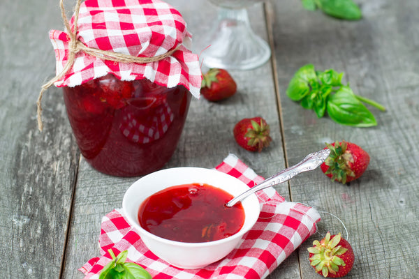 Pectin in low sugar jam