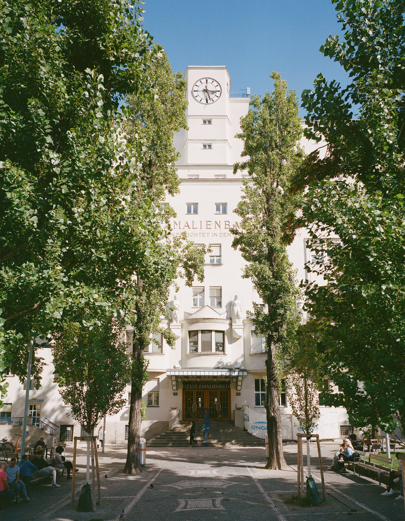 Amalienbad exterior Vienna architecture