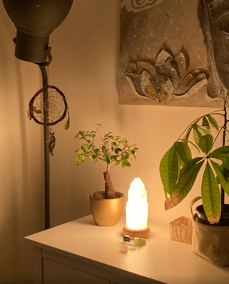 selenite lamp in bedroom at night for healing