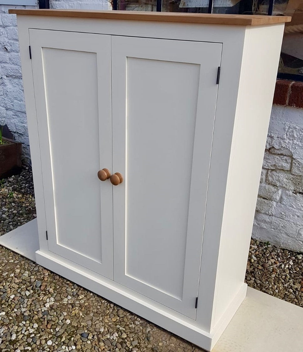 Shaker Style Low 2 Door Hallway Shoe Cupboard to match