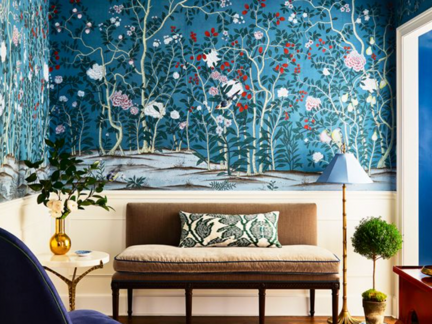 Example of eclectic natured inspired interior design in sitting room with floral wallpaper