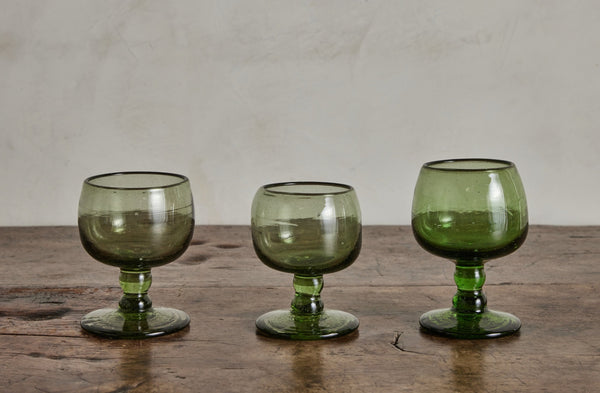 White Wine Glass Vert Fumé - La Soufflerie - Hand blown glass