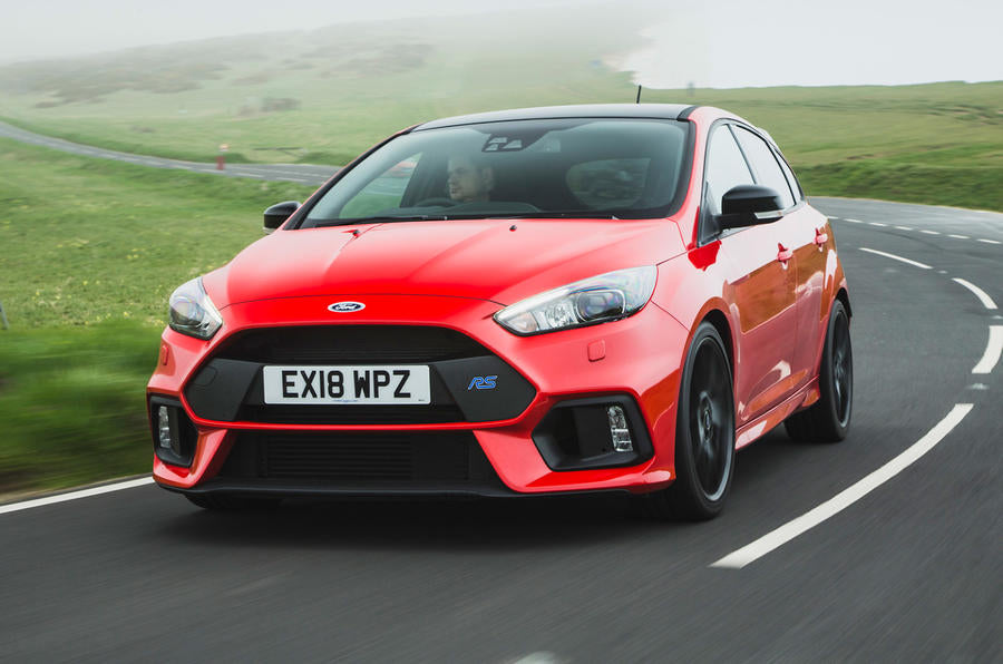 Ford Focus XR5 Turbo Vs Ford Focus RS - What Are the Differences Engine Differences