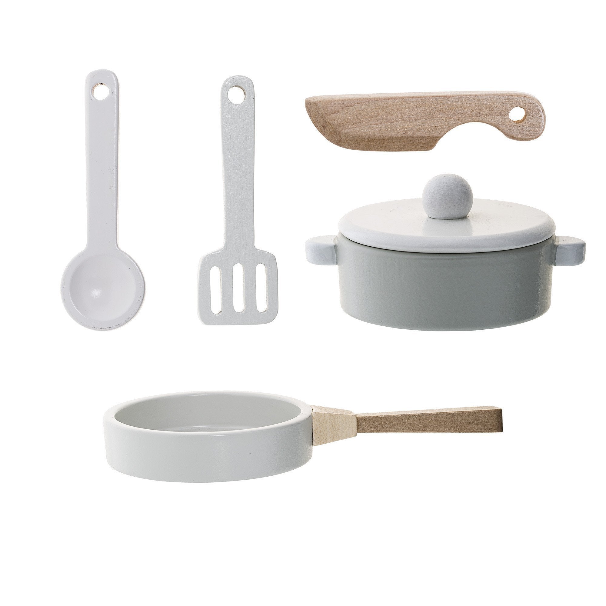 wooden kitchen pots and pans