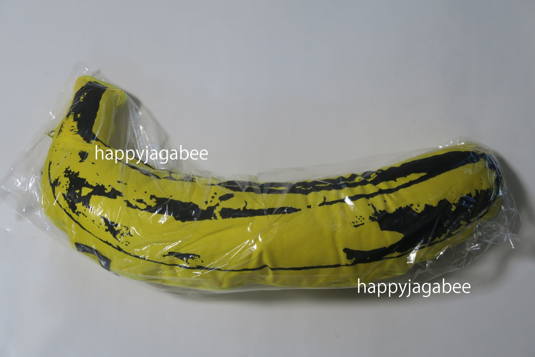 A BATHING APE BAPE x MEDICOM TOY x Andy Warhol ABC CAMO BANANA CUSHION (S)