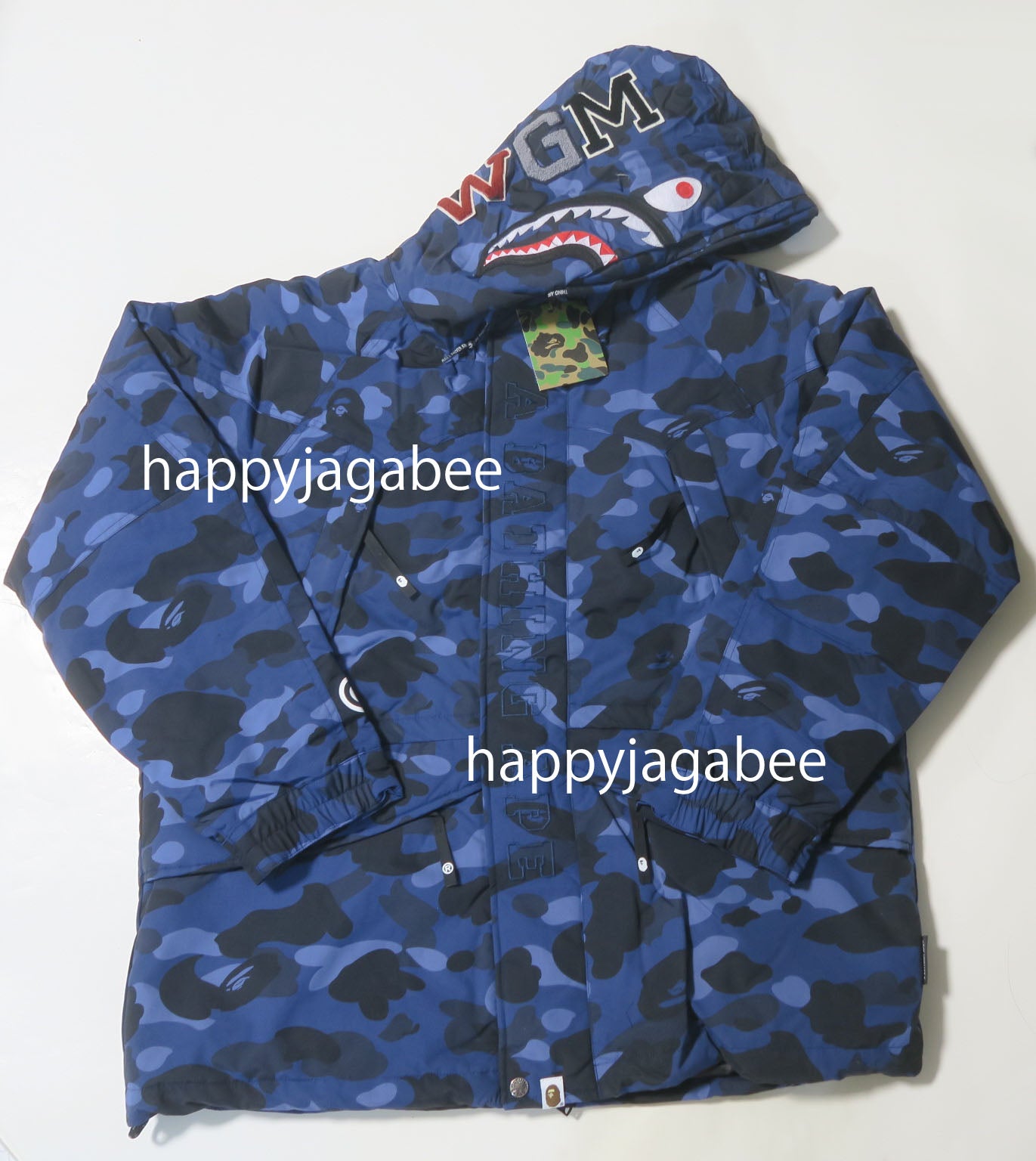 A BATHING APE COLOR CAMO SHARK SNOWBOARD DOWN JACKET