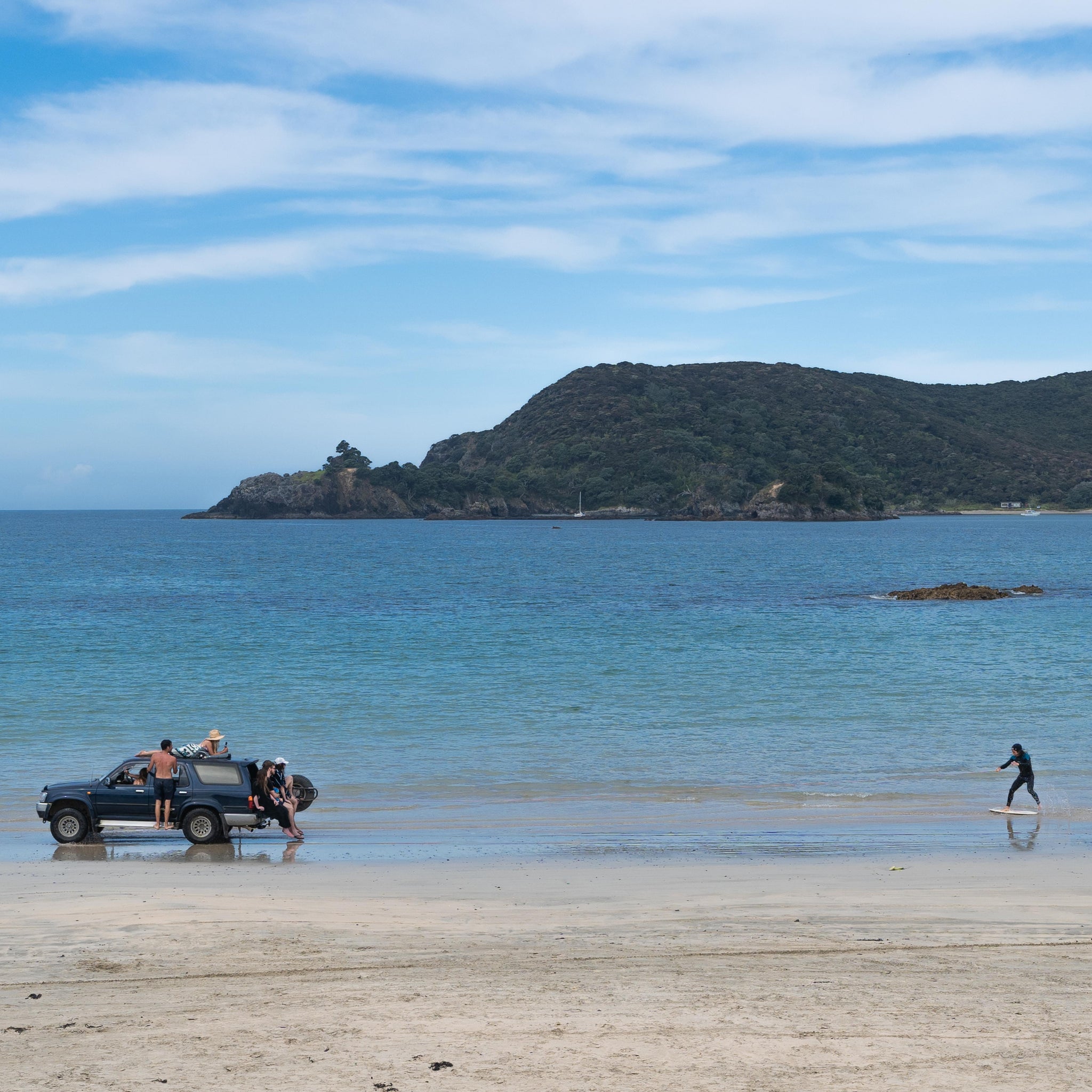 Surfing behind a 4wd