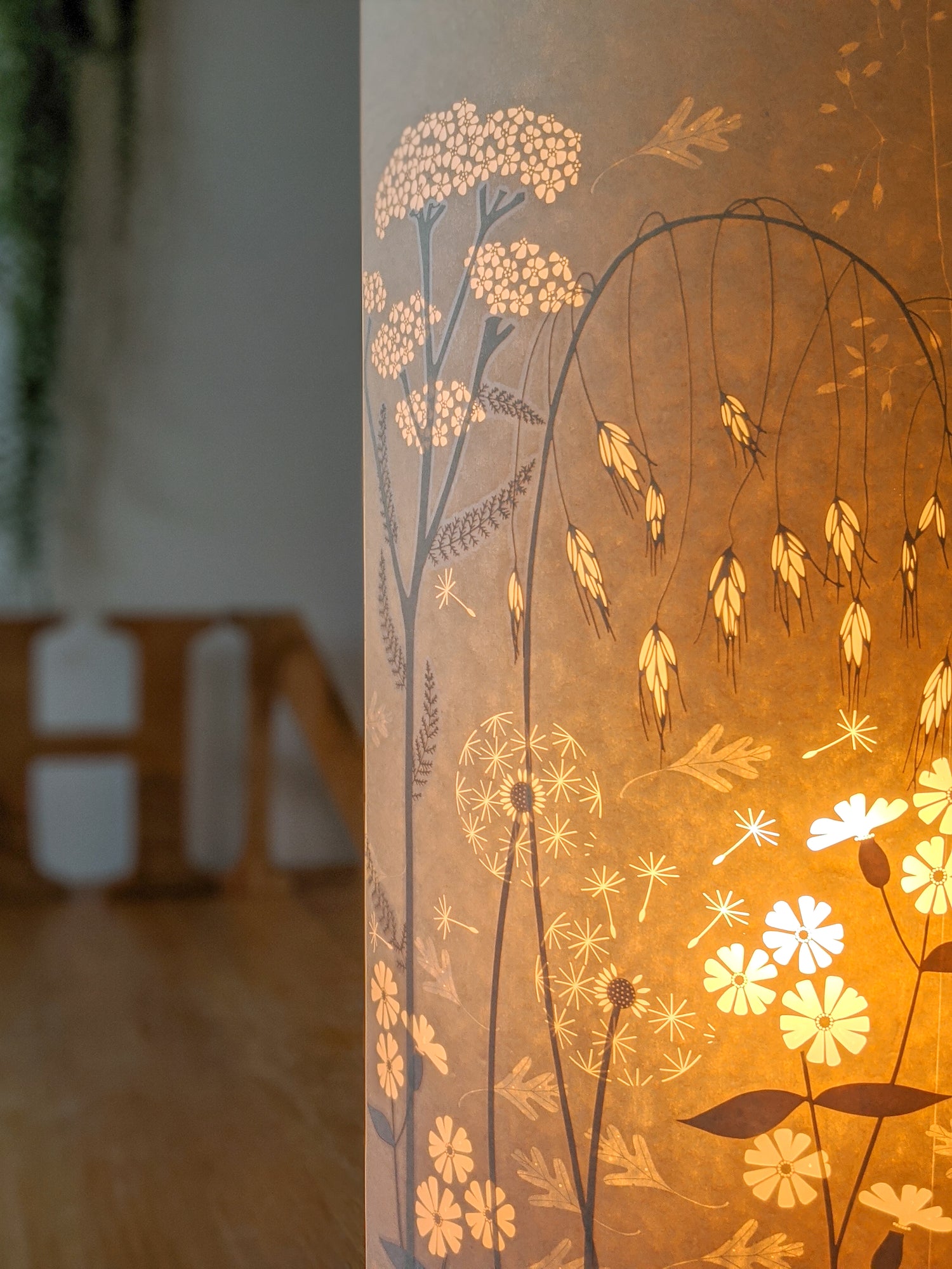 Hannah Nunn - nature inspired paper lighting, and wallpaper