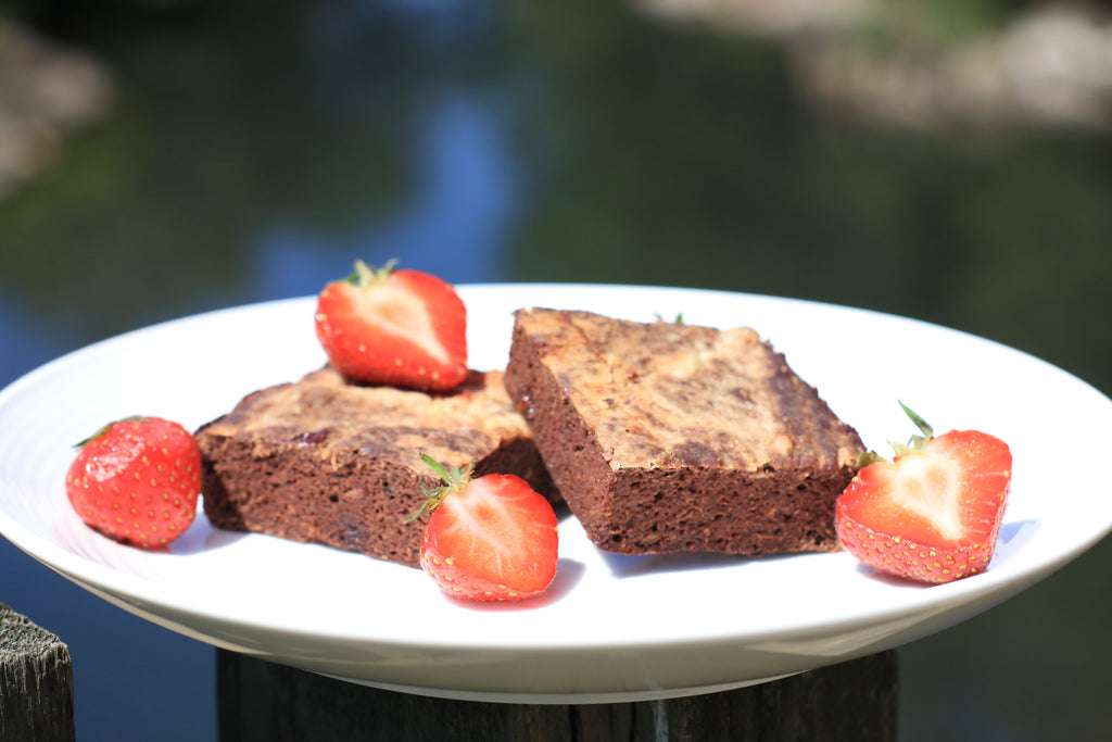 low calorie strawberries and cream brownies