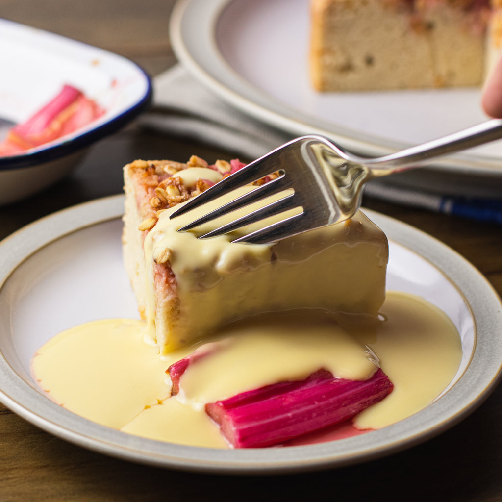 Low calorie guten free rhubarb cake