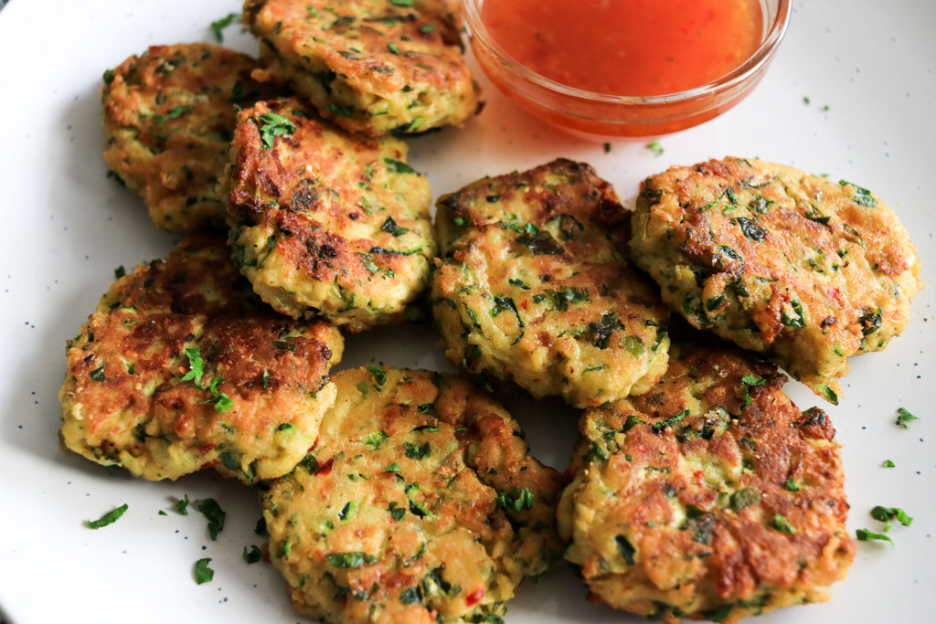 Low carb courgette fritters