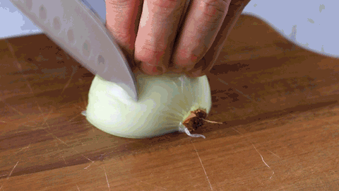 cutting onions knife skills