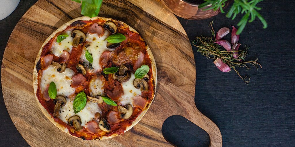 170 Calorie Ham & Mushroom Pizza