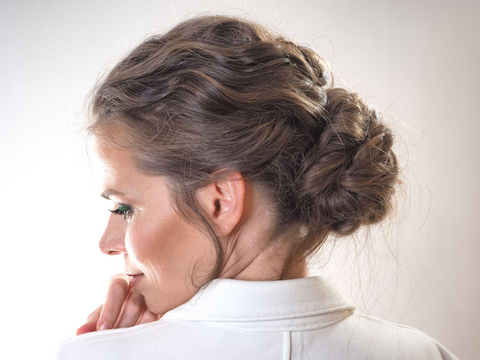 braided-bun-curly-hairstyle