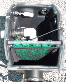 HydroClean Pond Skimmer with left outlet port being used with a submersible pump