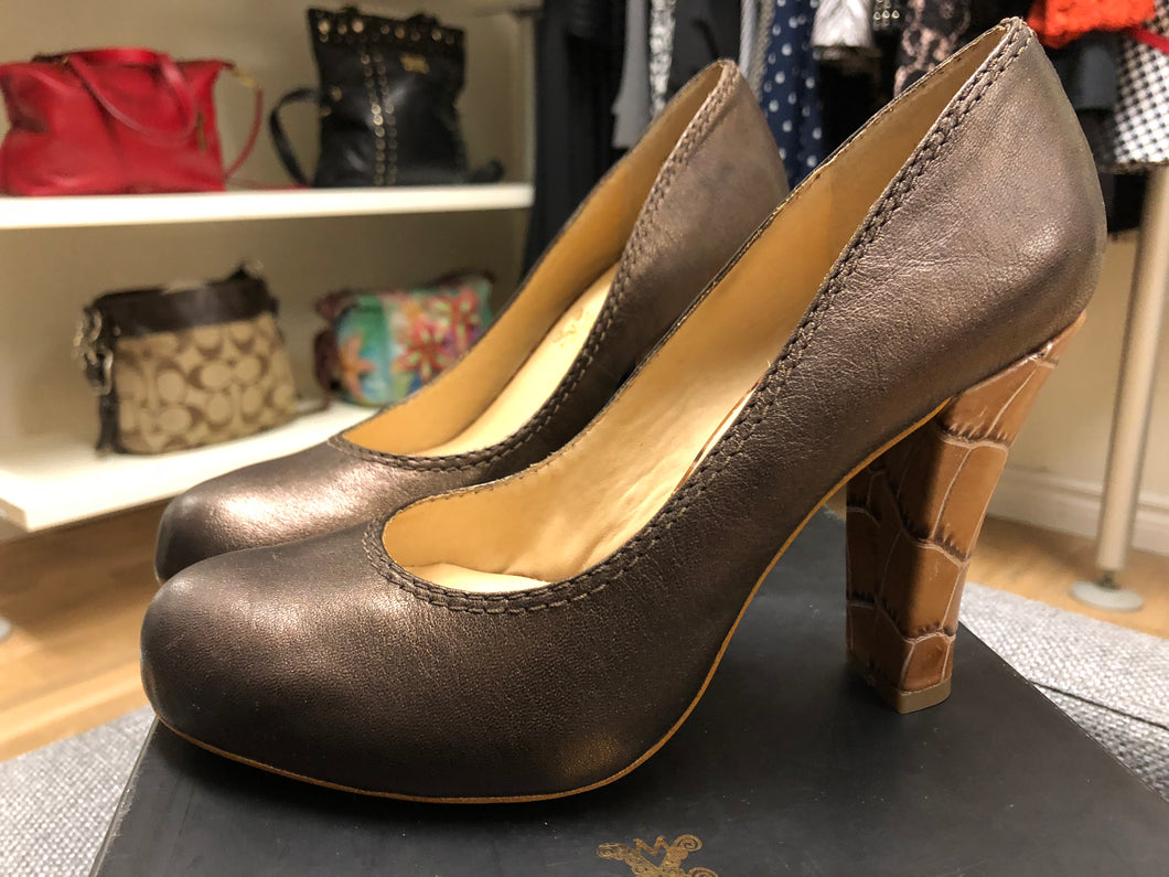 modern vintage heels