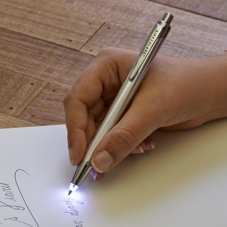 FLASHLIGHT PEN