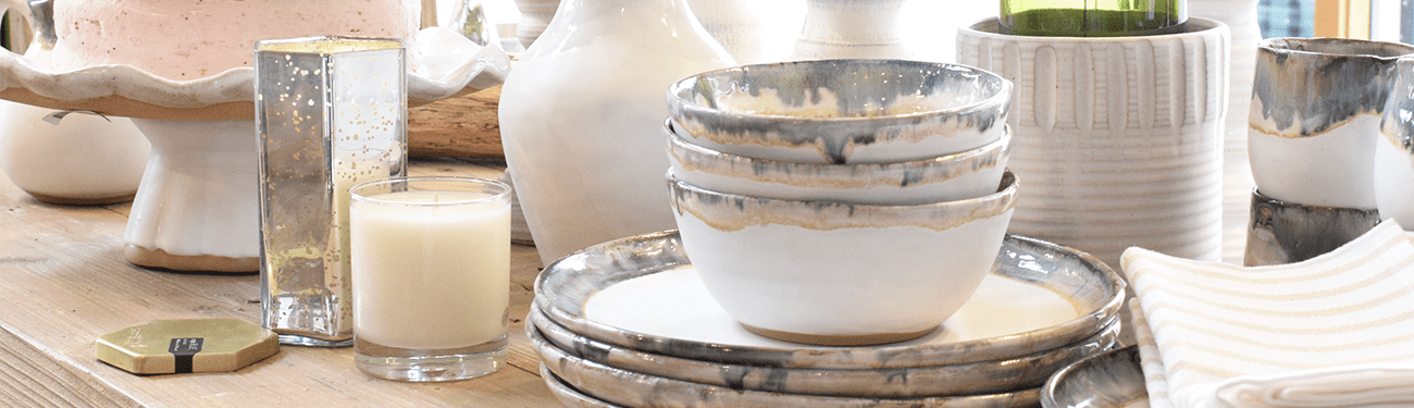 table setting with etta b pottery magnolia glaze