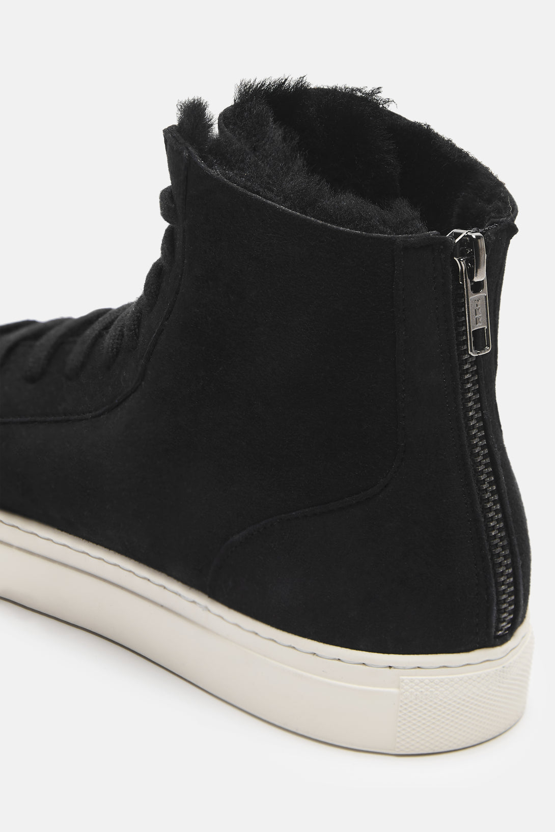 common projects tournament shearling sneakers