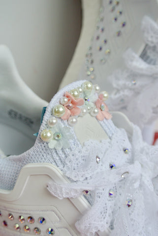 News – blinged out wedding shoes – La Gartier Wedding Garters