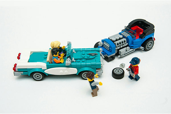 A graphic of a car accident taking place made out of Lego blocks