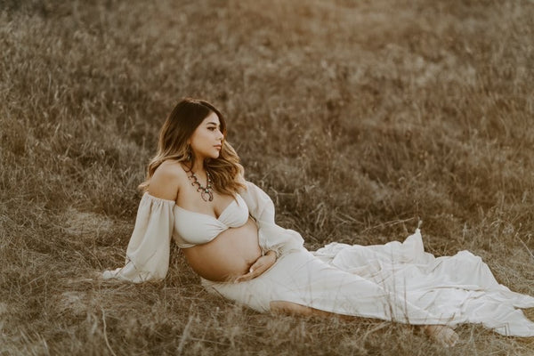 Melanie's Two Piece Silk Maternity Dress Outfit for Photo Shoot, Two Piece  Set Women Summer Beach Pregnancy Photography, Crop Top Maxi Set 