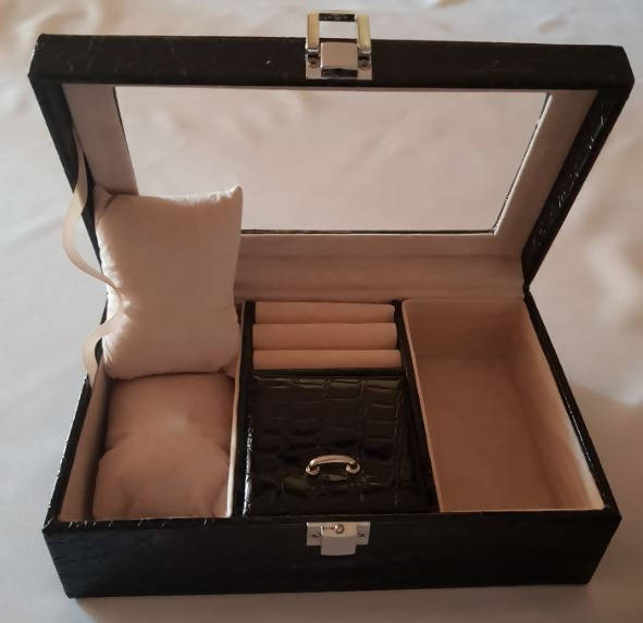 jewellery cases & boxes