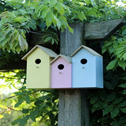 https://www.wayfair.co.uk/garden/pdp/dakota-fields-hanceville-mounted-birdhouse-gdml1101.html?&amp;experiencetype=2&amp;selectedvertical=2