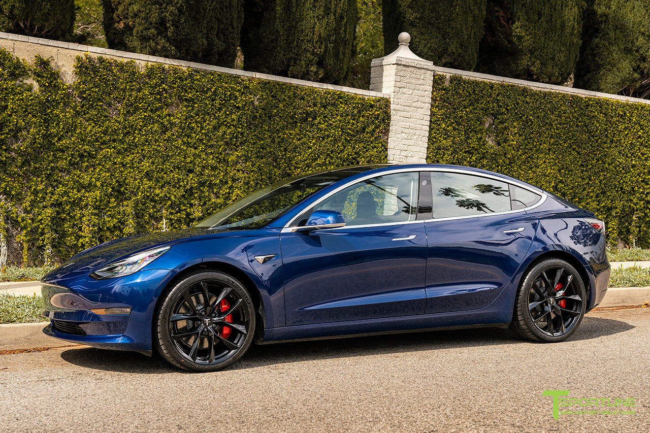 Deep Blue Metallic Tesla Model 3 with Gloss Black 20" TSS Flow