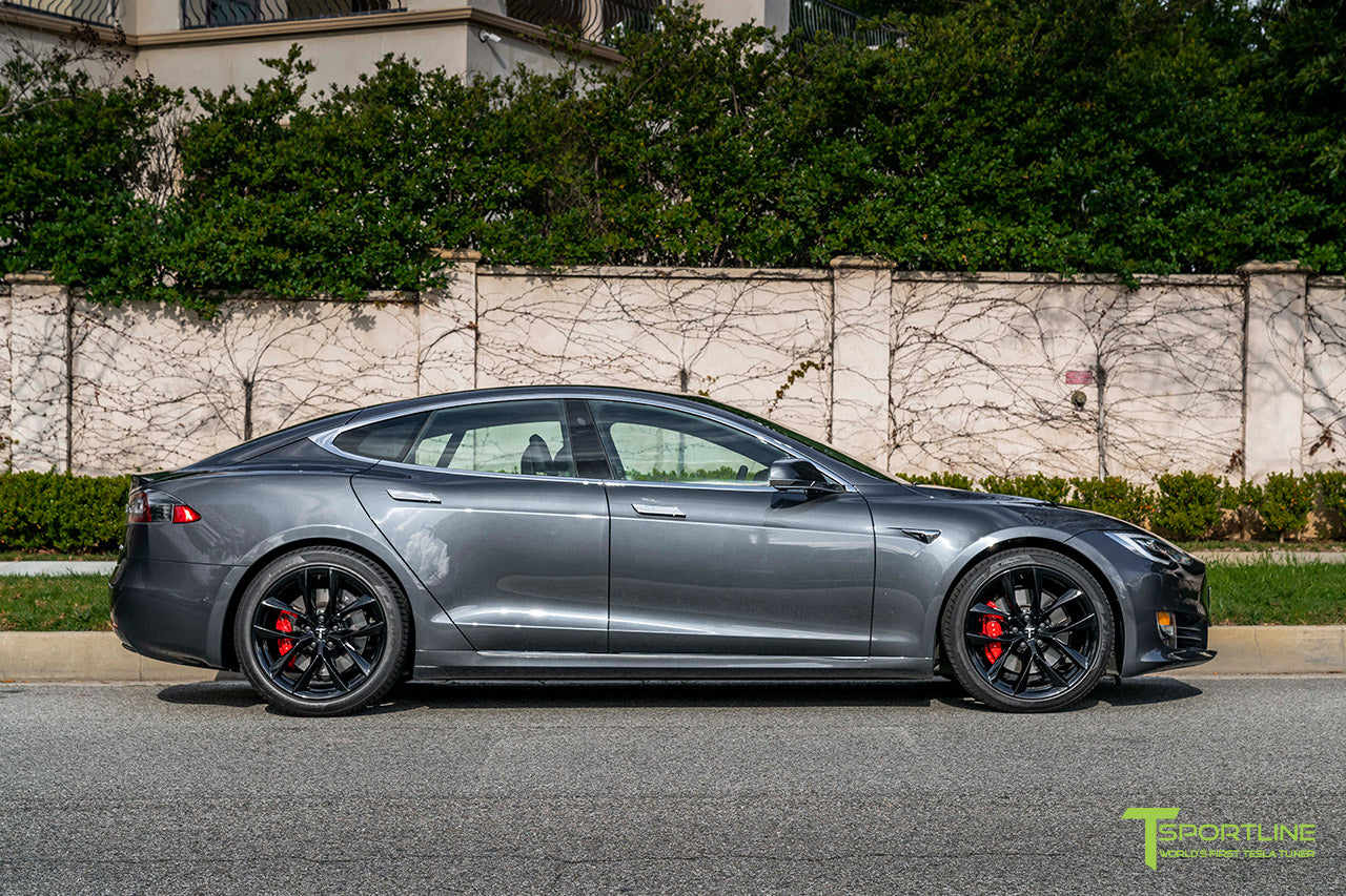 Midnight Silver Metallic Tesla Model S with 20" TSS Flow Wheels