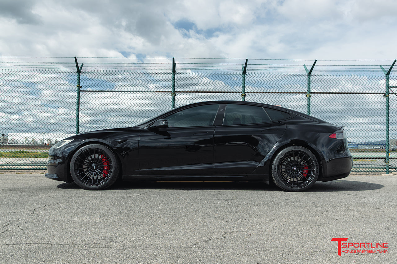 Black Model S Plaid with 20" Gloss Black TS118 by T Sportline