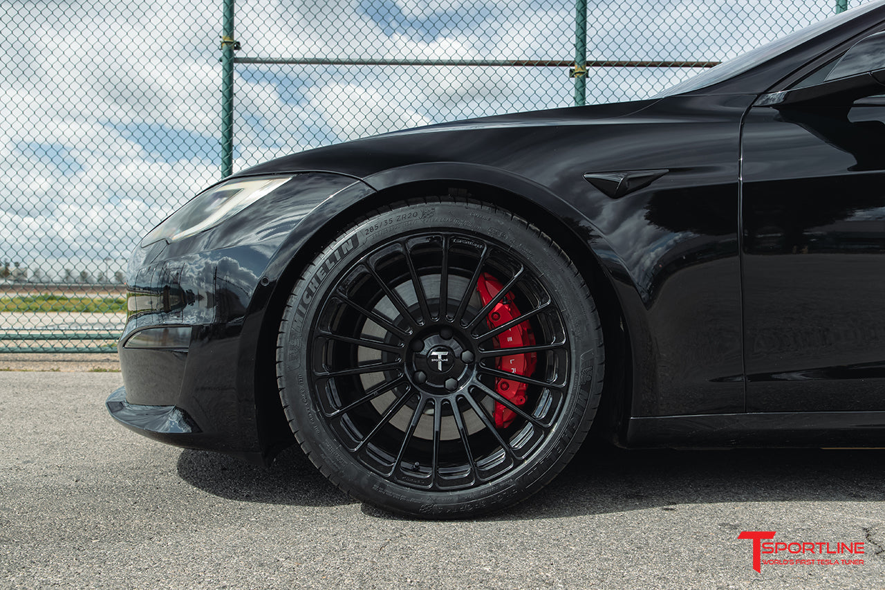 Black Model S Plaid with 20" TS118 in Gloss Black by T Sportline