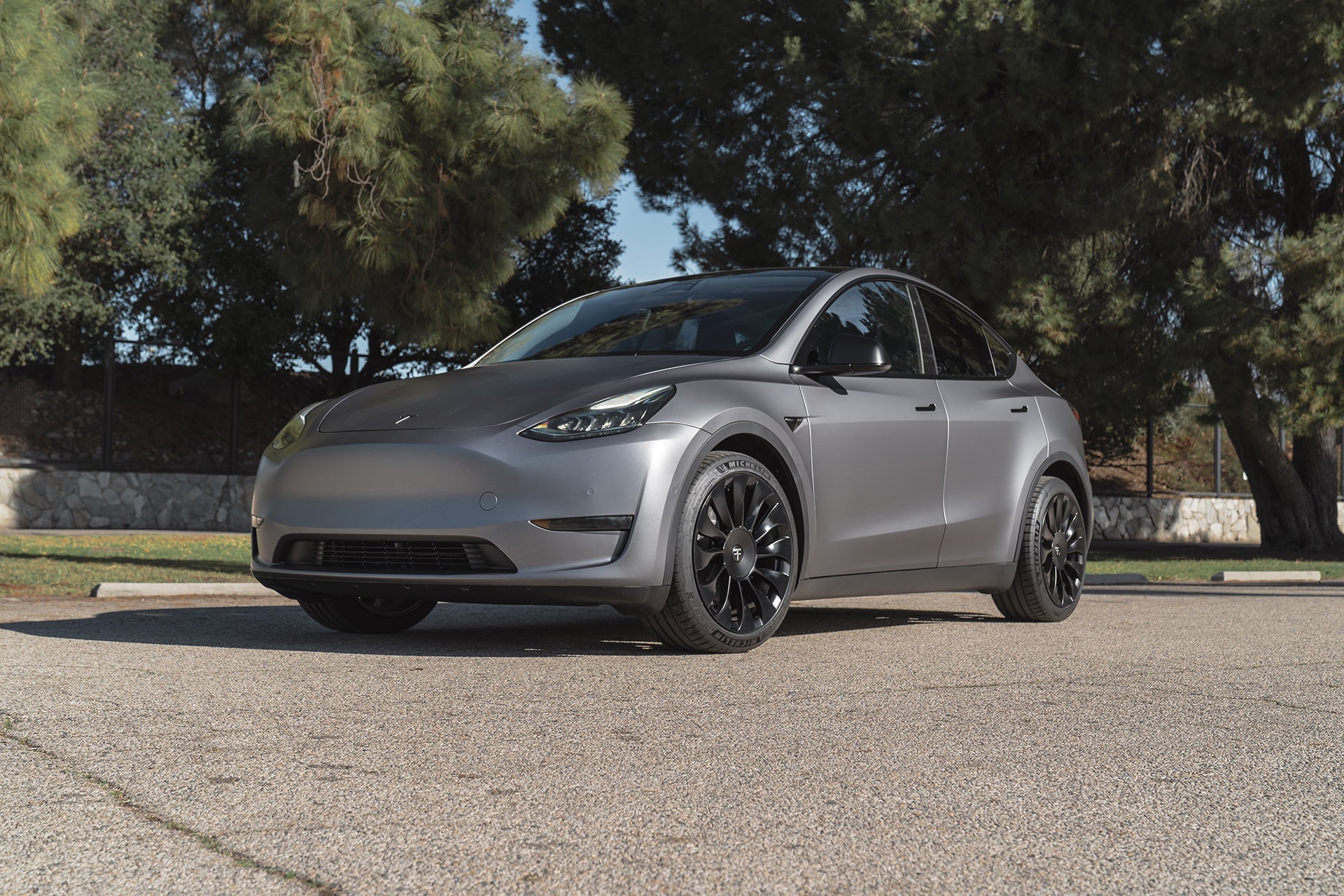 Matte Gray Tesla Model Y Performance 20” TSV Turbine Style Flow Forged Wheel in Matte Black