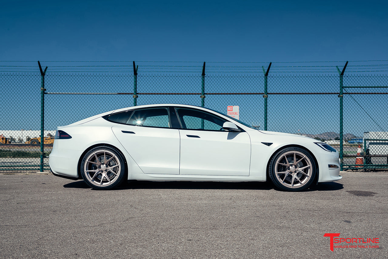 Pearl White Tesla Model S Plaid with TS115 21" Tesla Forged Wheels in Champagne Rose