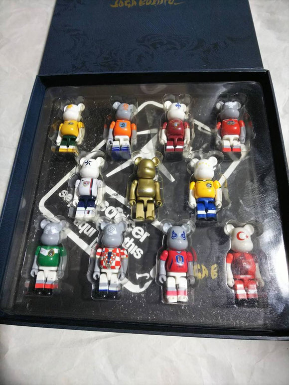 BE@RBRICK Bearbrick Medicom. joga bonito 100%,NIKE 10 Pcs set