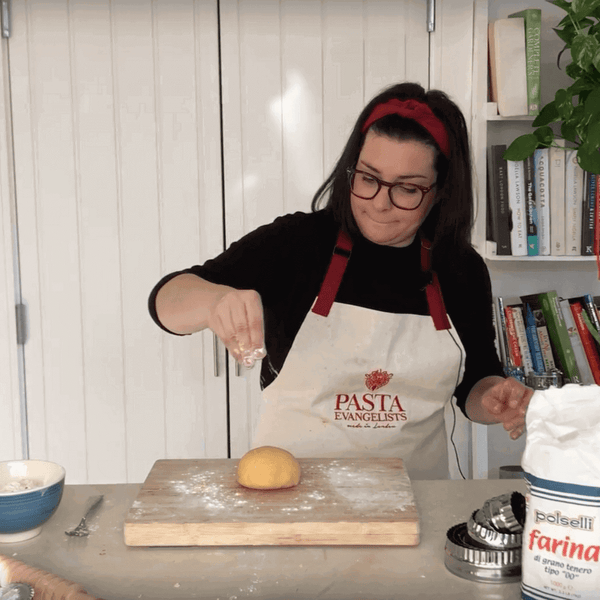 Pasta Evangelists how to make tagliatelle - step 5 roll the dough into a smooth ball