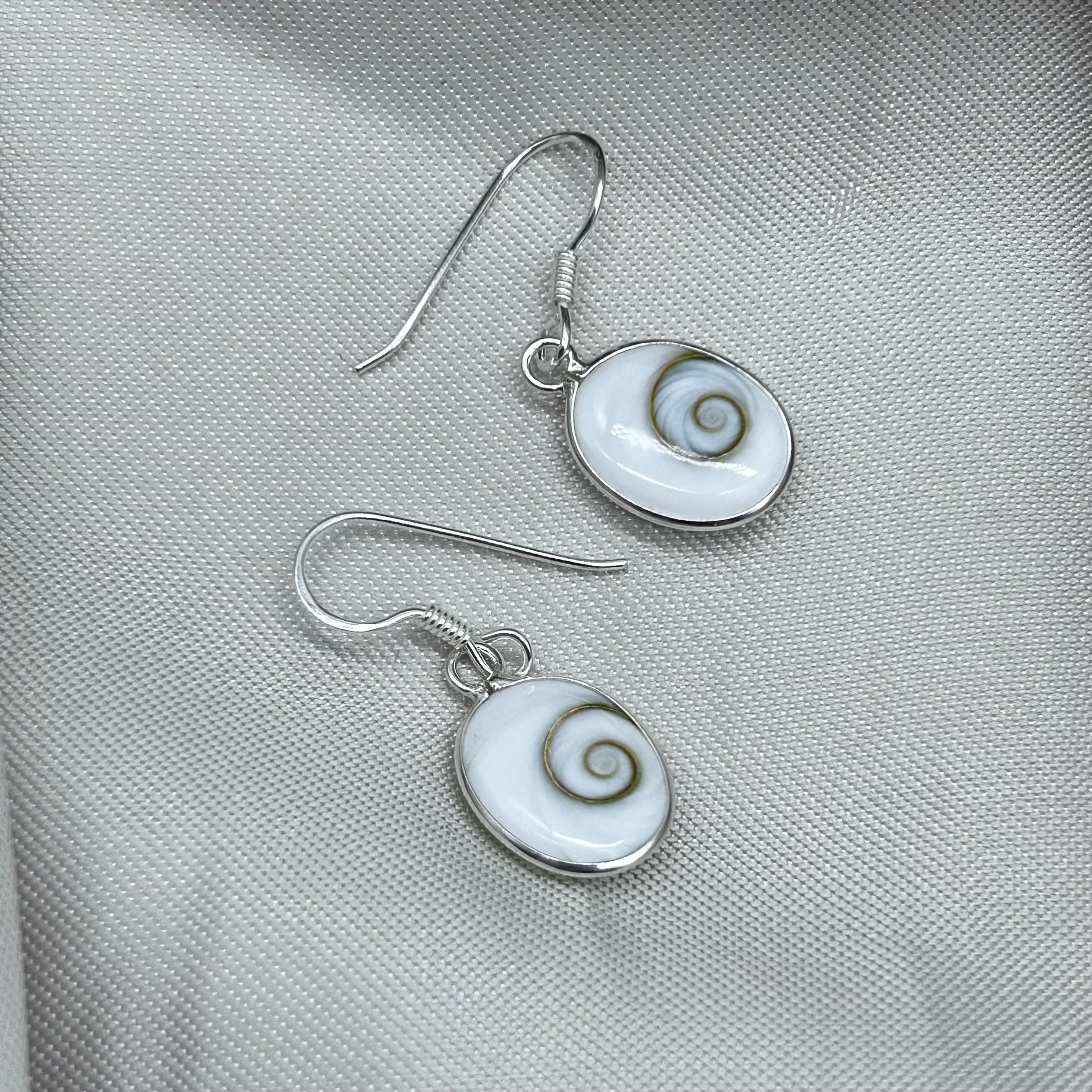 Shiva Shell Round Sterling Silver Earrings