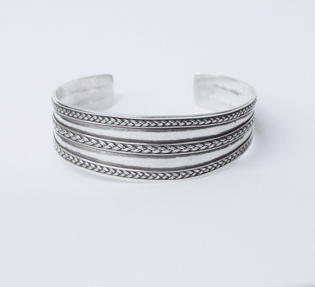 Canyon Couture silver bracelet  Bracelet shops, Silver bracelet