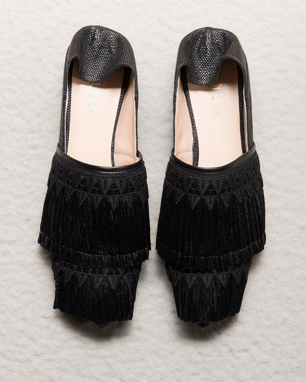 black raffia