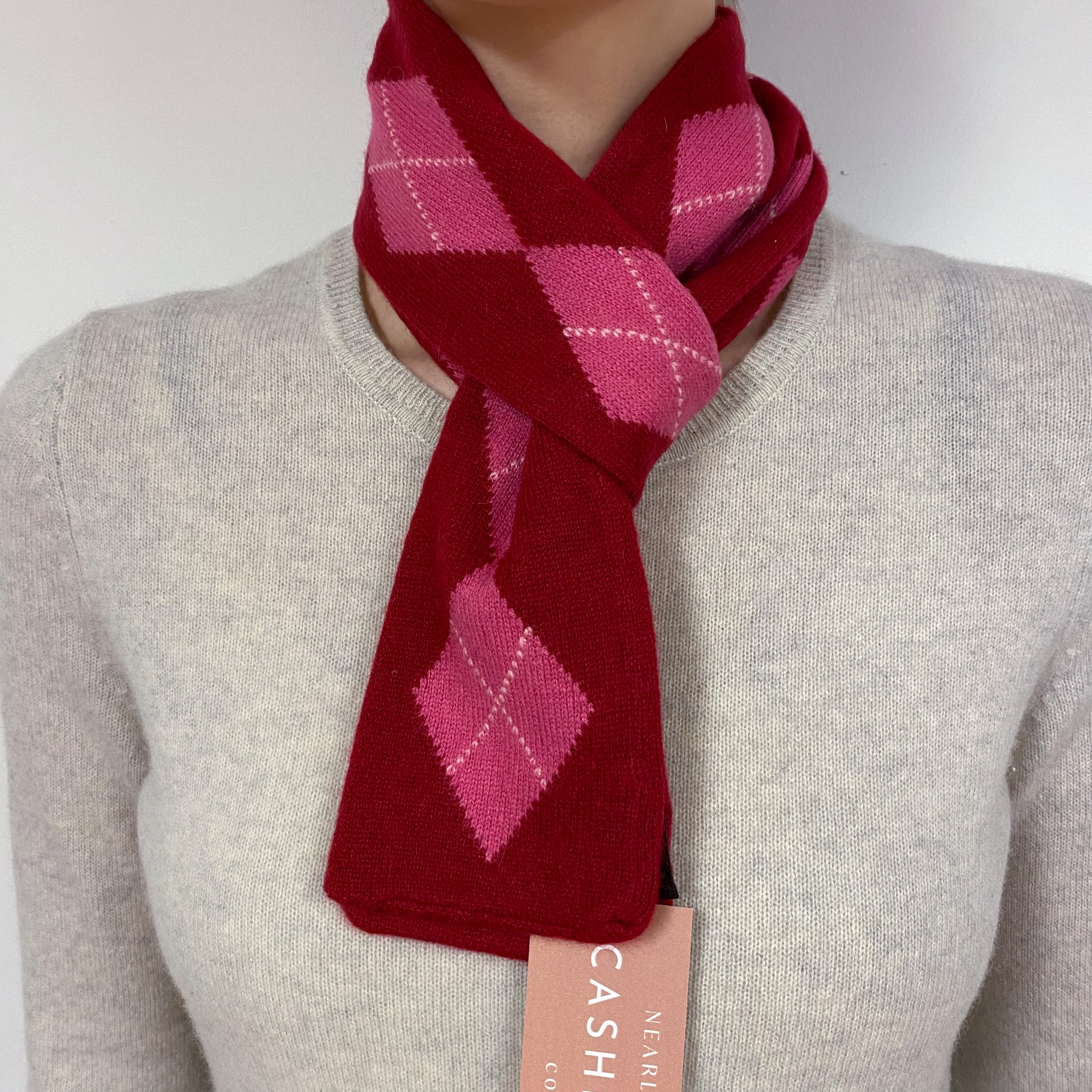 Berry Diamond Pattern Scarf