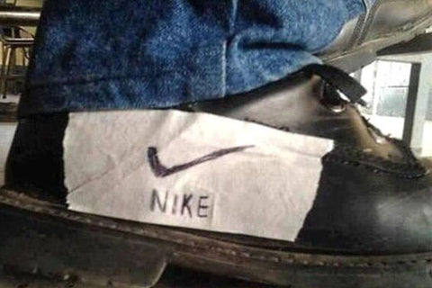 Fake_nike_air_force_Twitter_@FunnyPlcsDaily