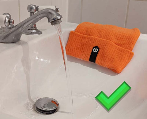 Use_sink_and_cold_water_to_wash_beanie