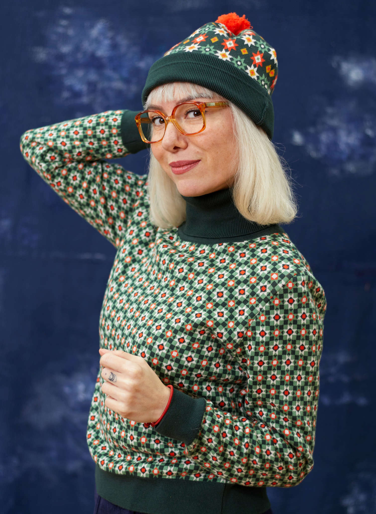 turtle-neck-green-patchwork-1.jpg__PID:fccc7e9f-6148-4df1-9de9-0714320724f2