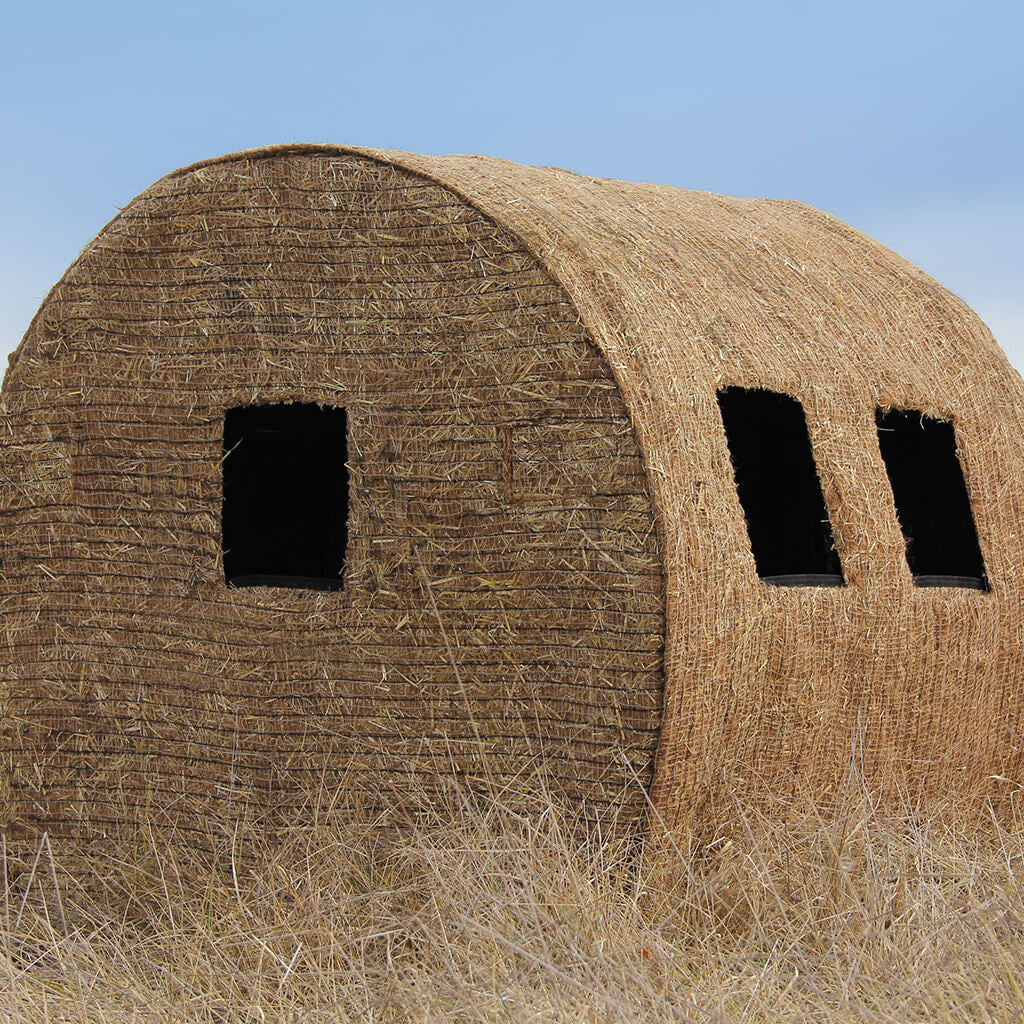 Outfitter Hd Bale Blind Redneck Blinds