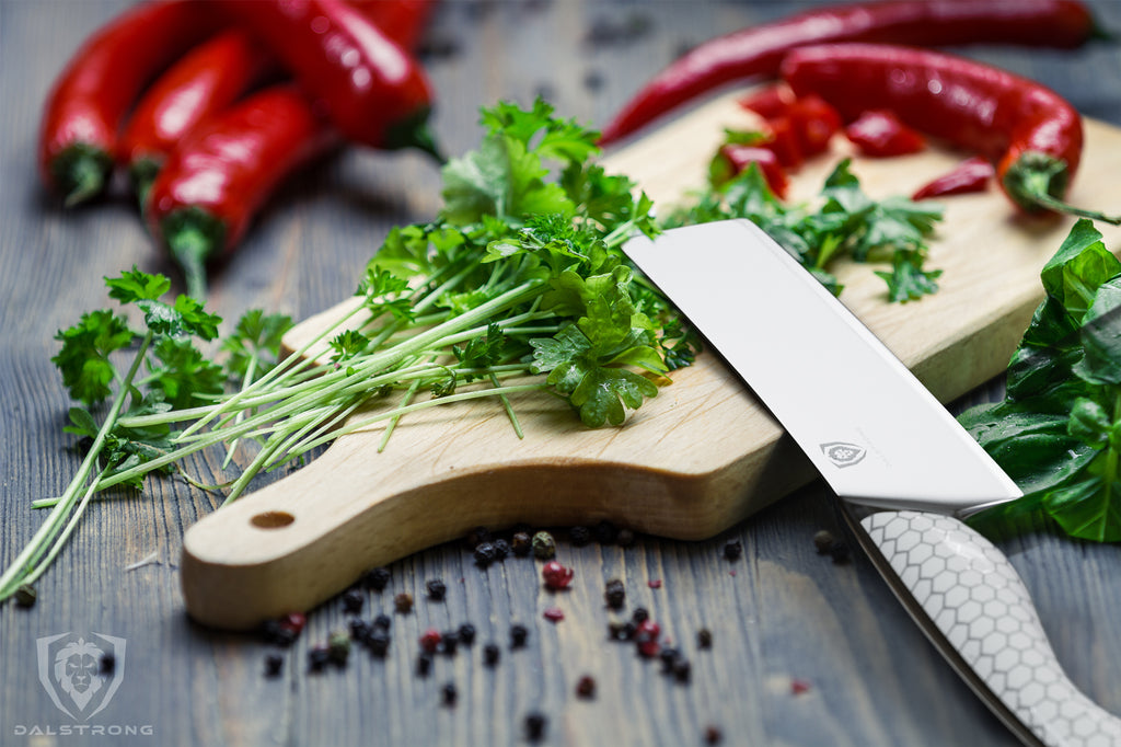 4 Best Knives to Cut Vegetables