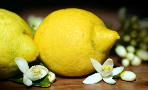 Menjaga Kesehatan Kuku Dengan Lemon